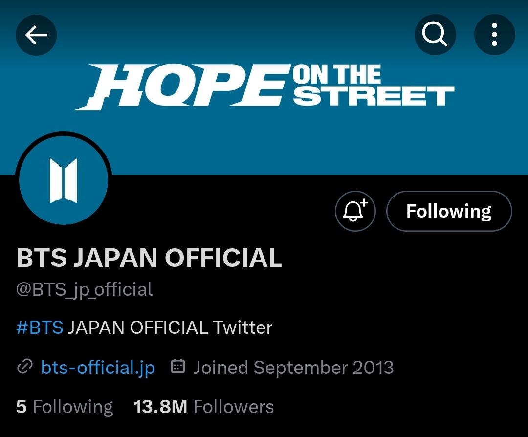 ai_jiminily's tweet photo. @bts_bighit LAYOUT CHANGED !! https://t.co/YH8pfBnewo