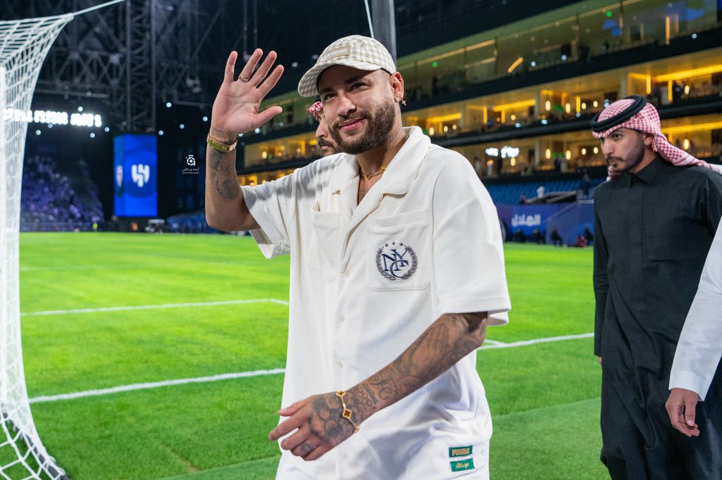 Neymar World tweet media