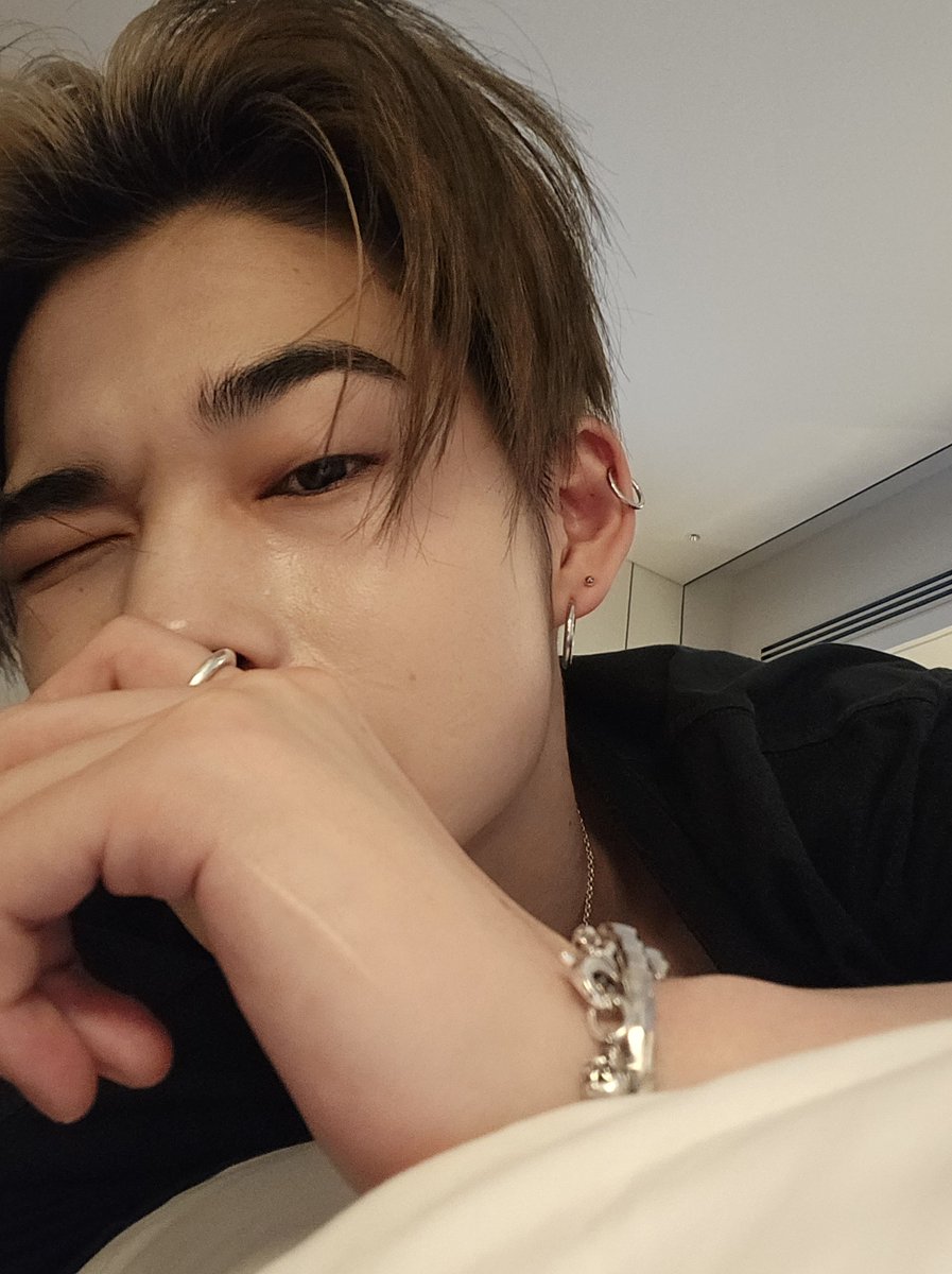 ksnmura's tweet photo. this ni-ki                      with                this ni-ki https://t.co/xqDxAJdLZe