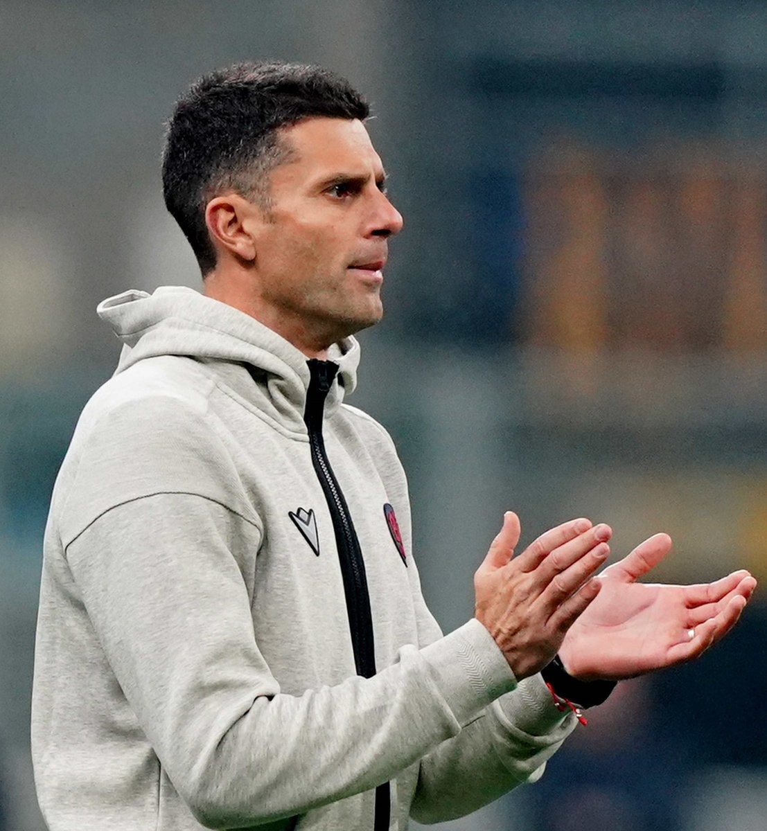 AlexCanovi's tweet photo. Vivere il presente  , gioire (se é il momento  ) per  il presente , lavorare per la prossima partita. #thiagomotta https://t.co/TiZp3vUqxw