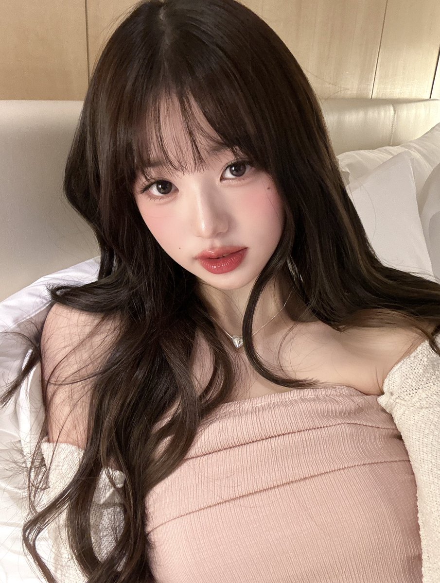 jsmtjyygyjbbjb's tweet image. อยากเซลฟี่แล้วสวยแบบนี้อ่ะ วอนยองสวยเกิ้น