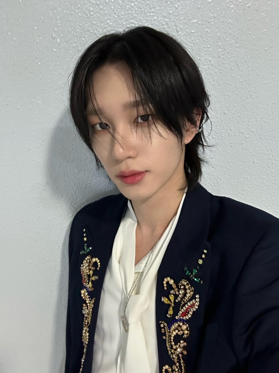 P1H_members's tweet photo. 간만에 머리 내렸다!😆😆

#P1Harmony #THEO https://t.co/xoBF5CwPza