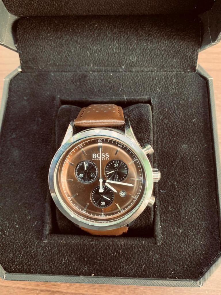 CoFrip's tweet photo. Montres haut de gamme disponibles à partir de 15.000 https://t.co/SMxv7Q4LUu