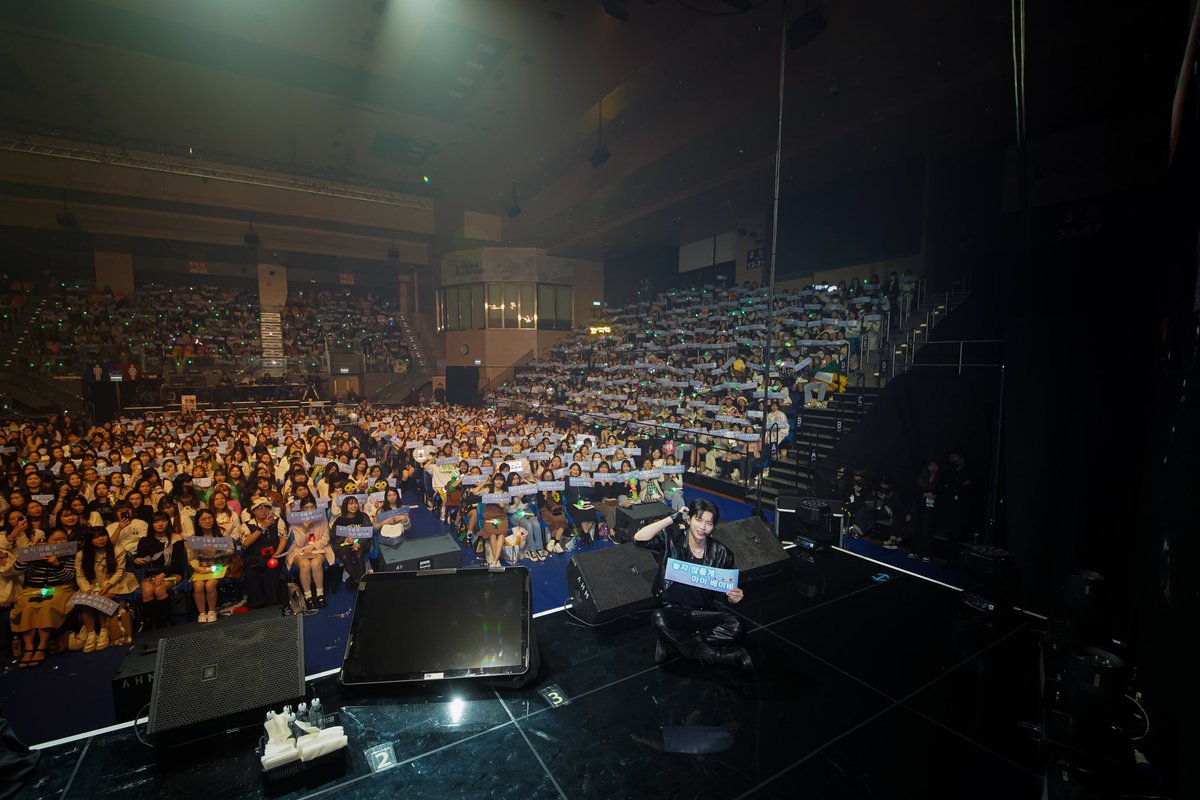 NWH_officialtwt's tweet photo. [🎤] 

2024 NAM WOO HYUN CONCERT <식목일 3 - WHITREE> in HONG KONG 2회차 공연 종료💚

함께할 수 있어 행복했던 이틀💕
같이 심은 추억 나무는 깊이 묻어두고
우리는 다음에 또 만나요🙌🏻

#남우현 #NAMWOOHYUN
#식목일3 #WHITREE #ASIATOUR #HONGKONG 
#블레이드엔터테인먼트 #BLADEentertainment https://t.co/FOVLijYXeY
