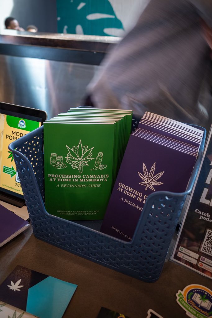 CANNAdotMN's tweet photo. MN Cannabis College 📷  Modist Brewing Launch Party 

📸 by: Dartxn
📍 @ModistBrewing 

#mncannabis #mncannabiscollege #modistbrewing #northernlightsbeverage https://t.co/hXWm6osAMT