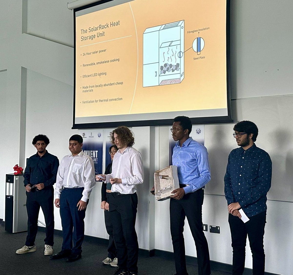 SUinTexas's tweet photo. Our Invent for the Planet final presentations are underway where our @SUSciEng students showcase the solutions to global problems that they have developed in just 48 hours #IFTP #IFTP2024 @Enterprise_Swan https://t.co/o8u5Erj22r