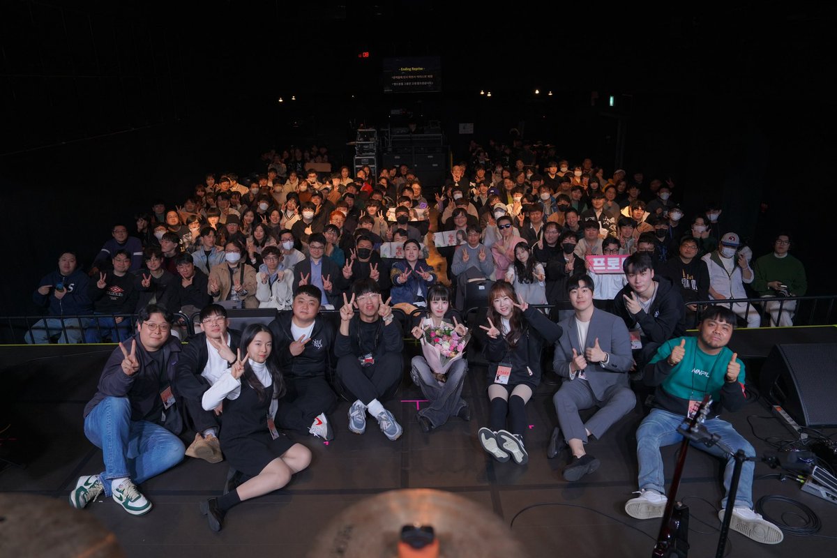 soeundorphin's tweet photo. 우리의 네 번째 계절에 와 주셔서 감사합니다!
오랜만에 정말 즐거웠어요…
특히나 이번 콘서트는 다른 때보다 여운이 더 길 것으로 예상됩니다…
빠른 시일 내에 또 만날 수 있길 바라요…!

#앤씨아 #NC_A #concert #콘서트 #우리의네번째계절 https://t.co/IJdSEYfWj4