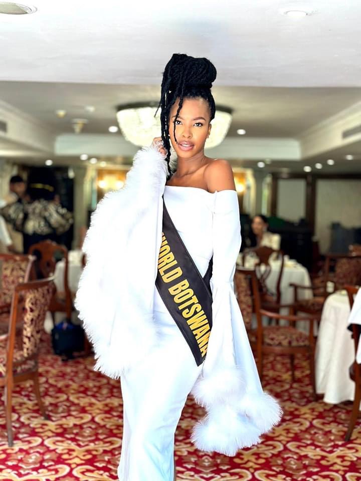 Sekgabosesela's tweet photo. I highly highly believe in Lesego Chombo to bring the 👑 home 🇧🇼
From her strides to the way she carries herself ❤️ Girl is Smart ok!!! 
#MissWorld #MissWorld2024 https://t.co/d0fFHGgSGX