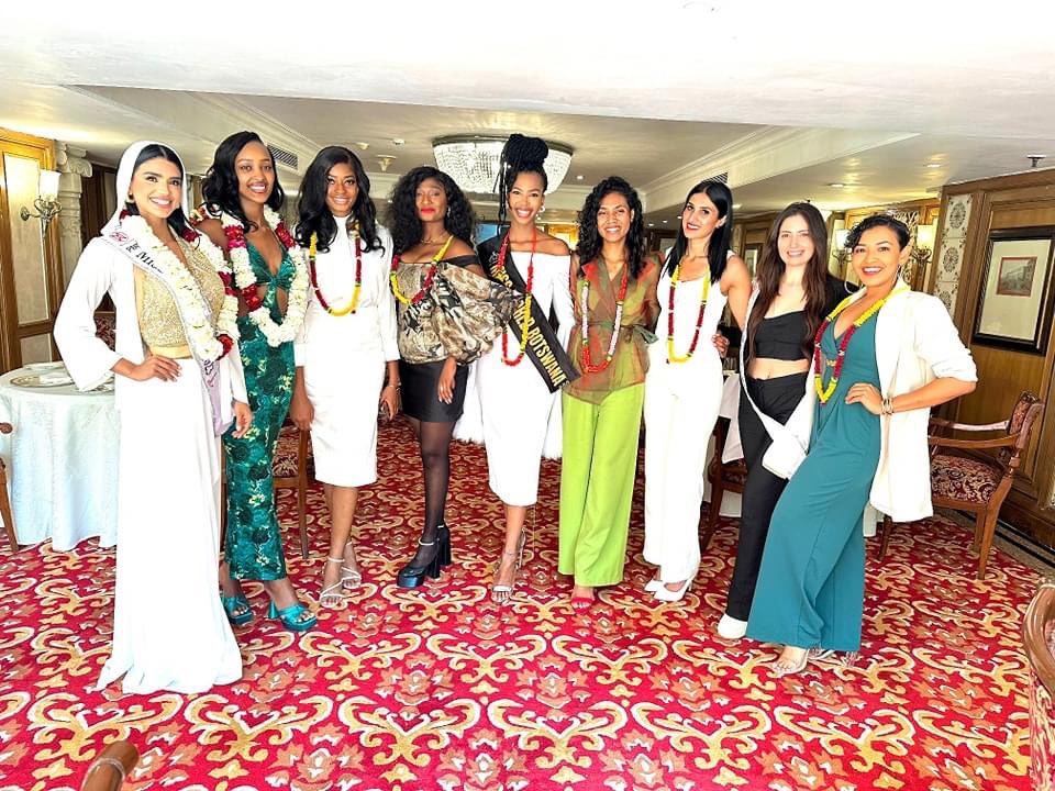 Sekgabosesela's tweet photo. I highly highly believe in Lesego Chombo to bring the 👑 home 🇧🇼
From her strides to the way she carries herself ❤️ Girl is Smart ok!!! 
#MissWorld #MissWorld2024 https://t.co/d0fFHGgSGX