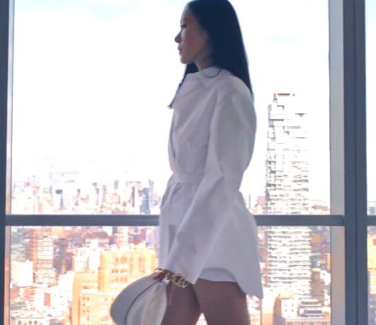 iamneelie09's tweet photo. Goddess in white!🤍🤍🤍
#sonyejinforvalentino
#springsummercollection2024
#valentinolècole https://t.co/ksiiKLzRS0