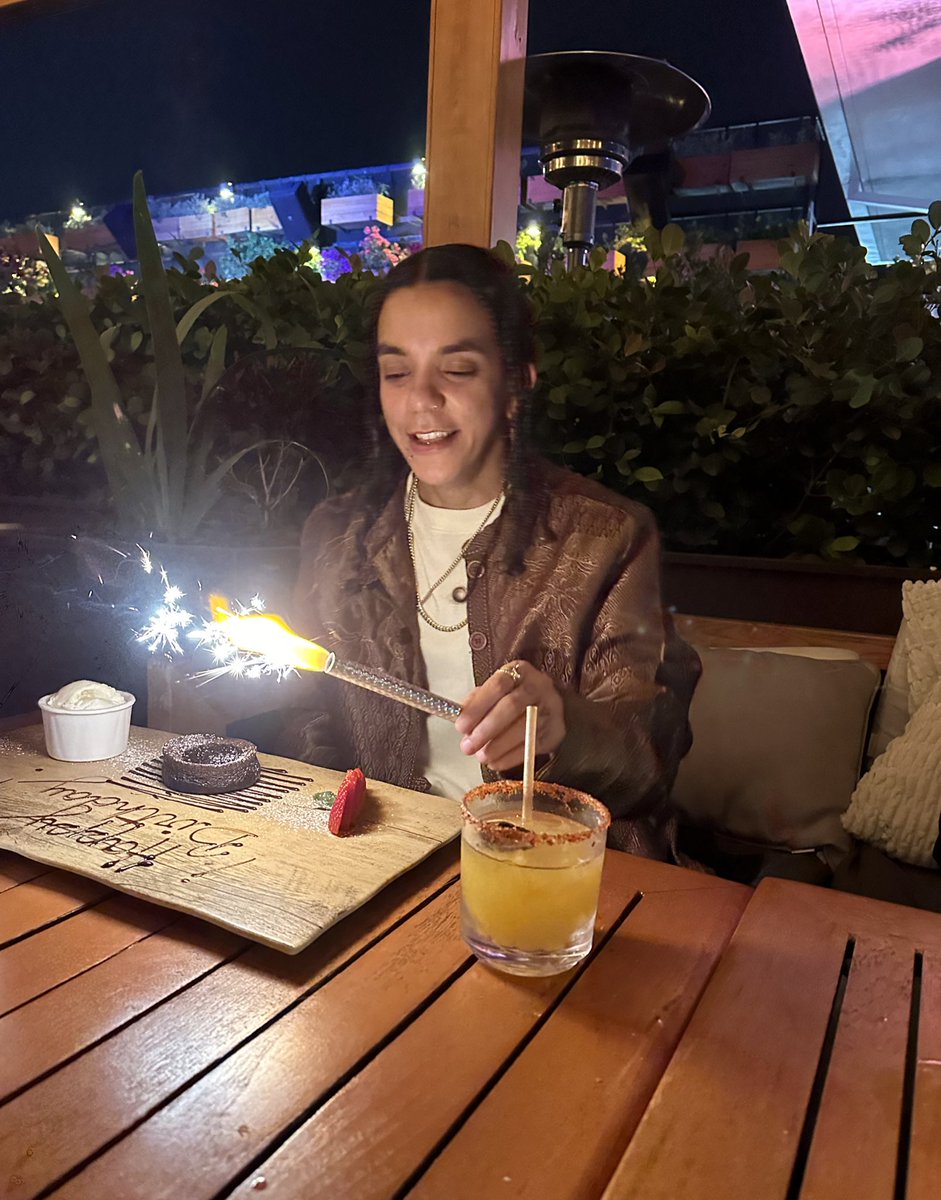 ProfitsOverWages 🧼🇩🇴 tweet media