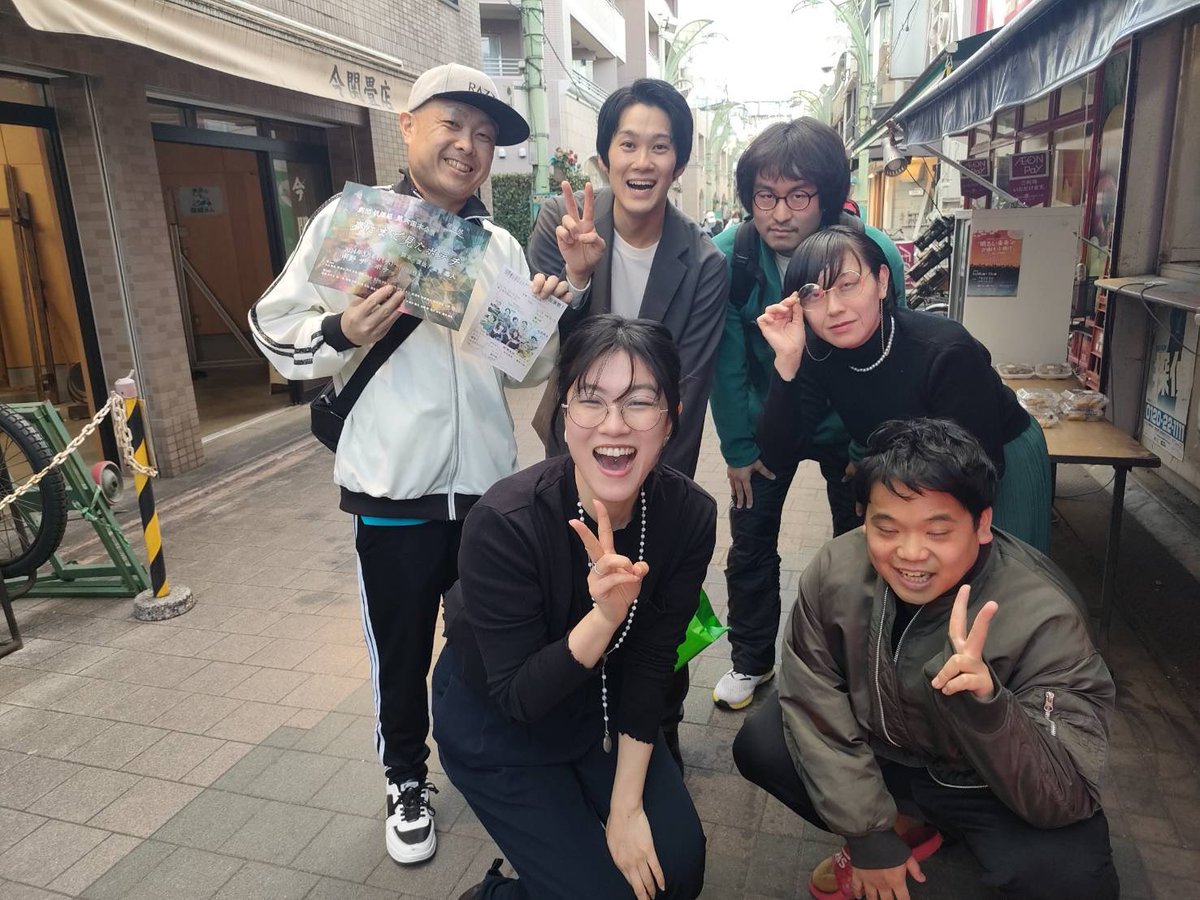 shinshinshimn's tweet photo. 同期っていいよな〜
って改めて思った瞬間
#WCS22
#芸人
#キングマン
#クッボモーニング
#ガリレオクトパス
#スーパー弾力素材
#モリオと谷口
#Mr.BB
#松原
#作家
#レイ
#野口
#DKO
#デジタルタトゥー https://t.co/CDXEuyBOWd