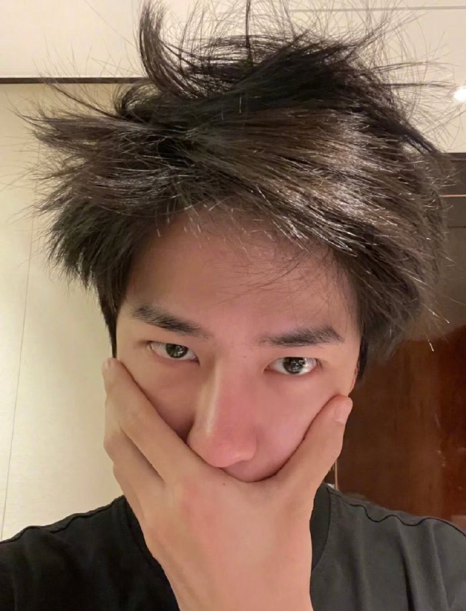 Nanpaphat11's tweet photo. แล้วจะไปหาหนุ่มตี๋ที่จิงใจแบบน้องป๋อได้ที่ไหน https://t.co/yj28Ria5Ky