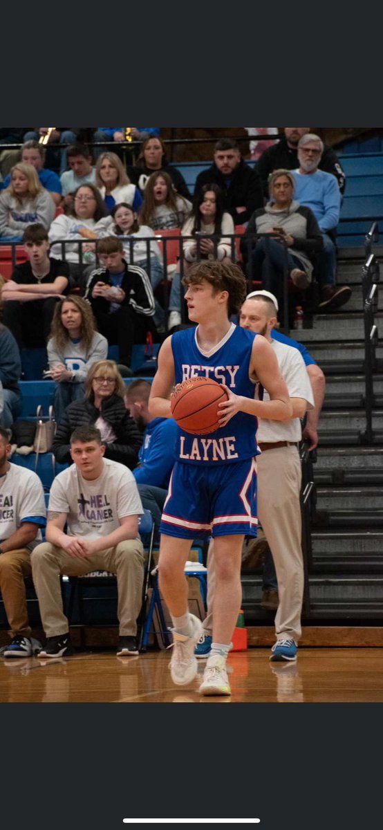 Great win over Prestonsburg in the Throwback game! It was a Great atmosphere and really glad I got to meet former players and coaches!!