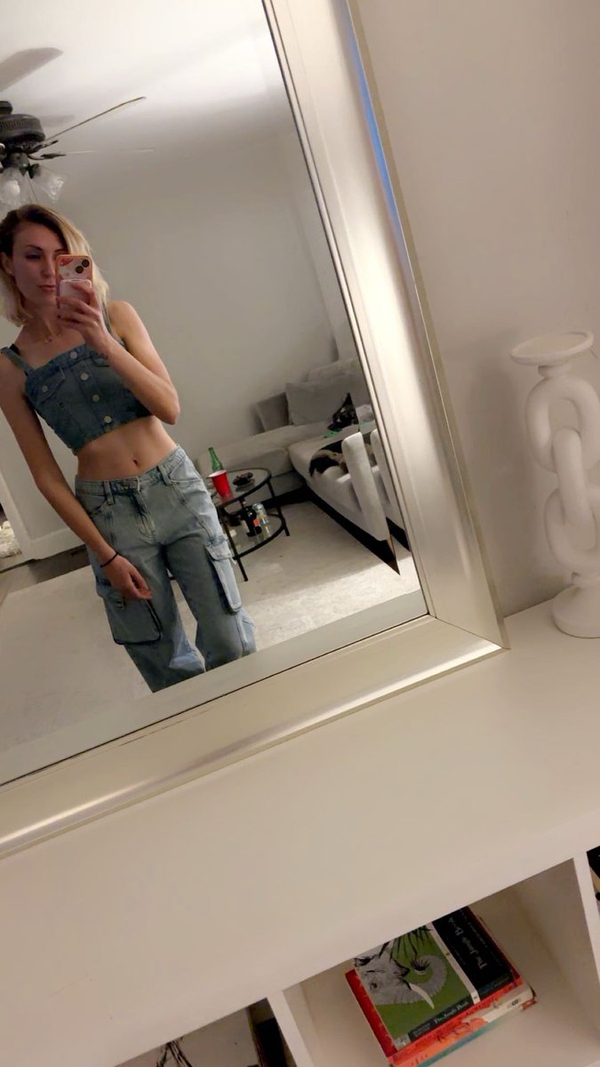 PrincessKay581's tweet photo. Morning findom wallets. make yourself useful &amp; send for my coffee https://t.co/DsNAHOZ6WU