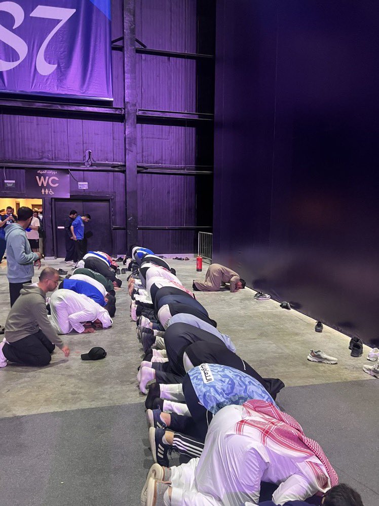 💗💗 tweet media