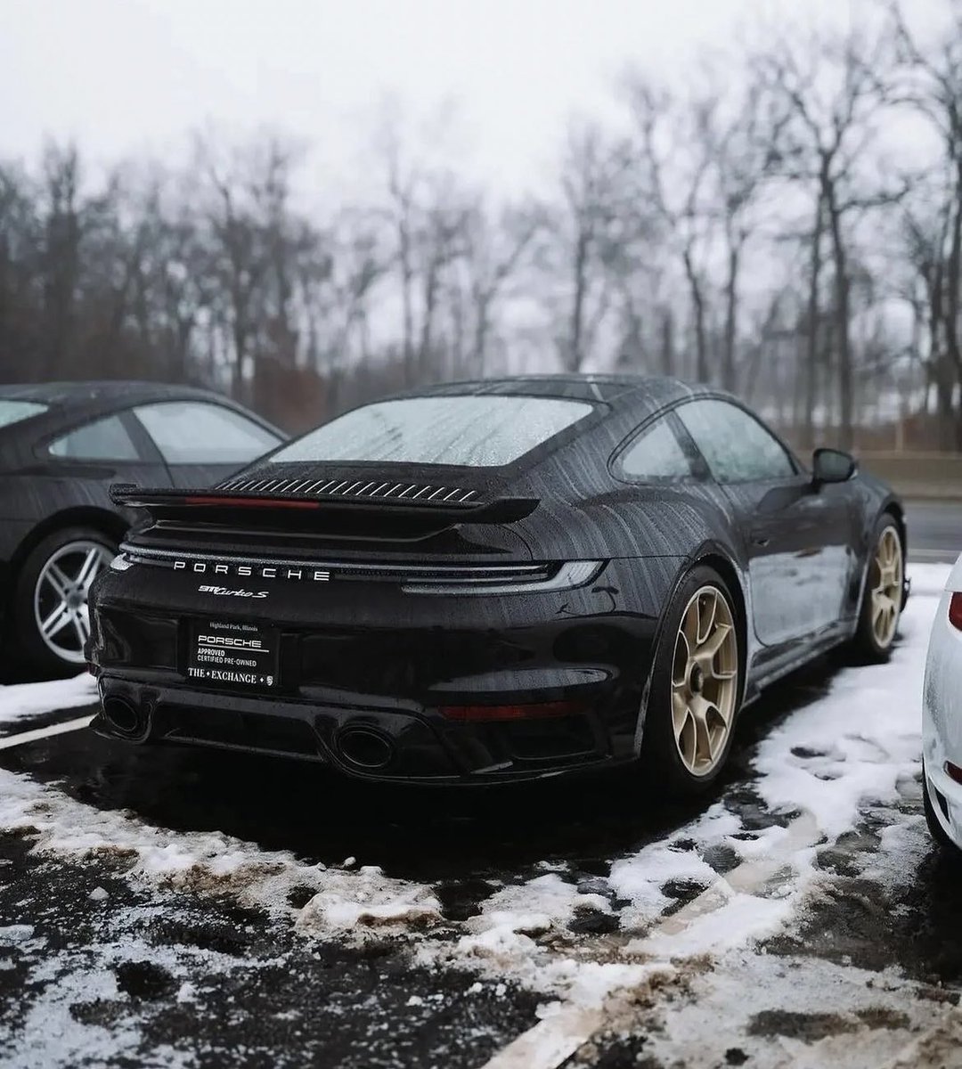 LUX Cars tweet media