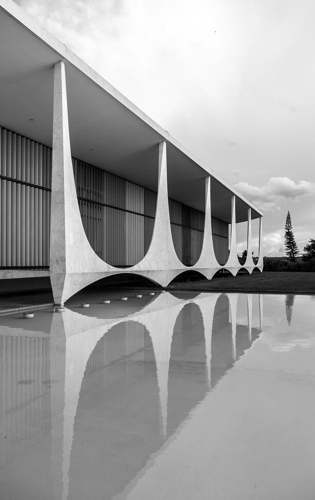 DGArquitecto's tweet photo. Oscar Niemeyer https://t.co/a85983IXLB