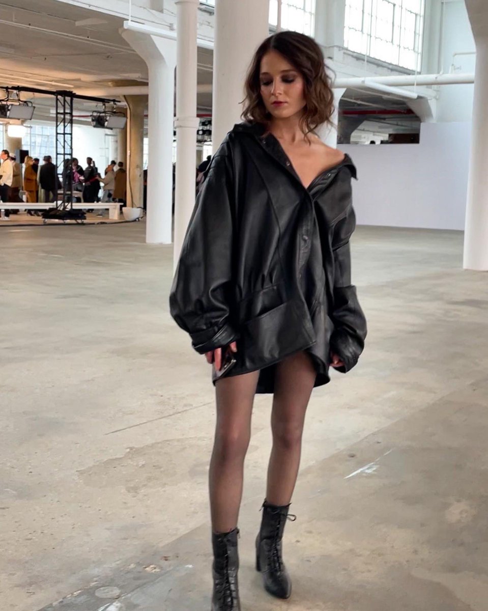 That’s a wrap on my <a href="/nyfw/">NYFW</a> looks! Always fun playing dress up. This one was for the most stunning #Juzui show. 🖤