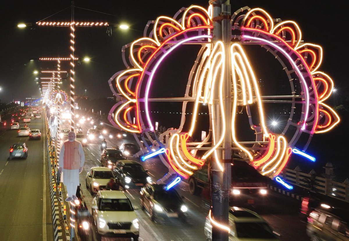 ShishirGoUP's tweet image. Lucknow stands pepped up for tomorrow’s Ground Breaking Ceremony.
@myogiadityanath 
@apcuttarpradesh 
@sanjaychapps1 
@UPGovt 
@_InvestUP