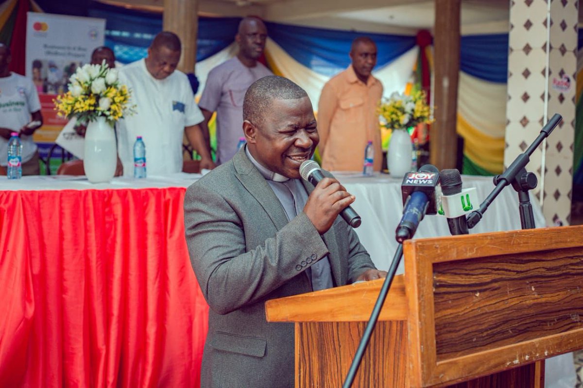 gea_ghana's tweet photo. Regional Kick-off and Sensitization of the BizBox Project - Bono East Region, 13th February 2024
Hon. Kwasi Adu-Gyan, the Bono East Regional Minister, joins the Foundation and GEA at the event.
#BizBoxProject
#Sensitization
#MastercardFoundation
@MastercardFoundation https://t.co/56uTRPP2eP