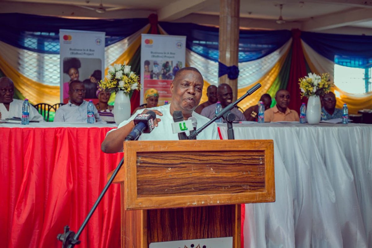 gea_ghana's tweet photo. Regional Kick-off and Sensitization of the BizBox Project - Bono East Region, 13th February 2024
Hon. Kwasi Adu-Gyan, the Bono East Regional Minister, joins the Foundation and GEA at the event.
#BizBoxProject
#Sensitization
#MastercardFoundation
@MastercardFoundation https://t.co/56uTRPP2eP