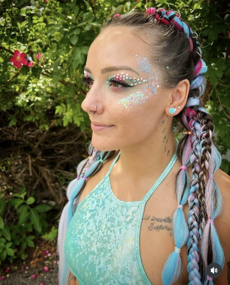 ronniedohertyy's tweet photo. My truest form ๐ฆโจ I come alive in the Summer time ๐ฆ
Thank you to my friends Taylor & Sydney for always making my visions come true ๐ฉต๐ฉท #TB #SummerTime #EscapadeMusicFestival #DayOne #ShimmerPrincess #FestivalSeason #Escapade #GirlsWhoRave #CanadianRaver #Plurmaid https://t.co/TadQN3nwEA