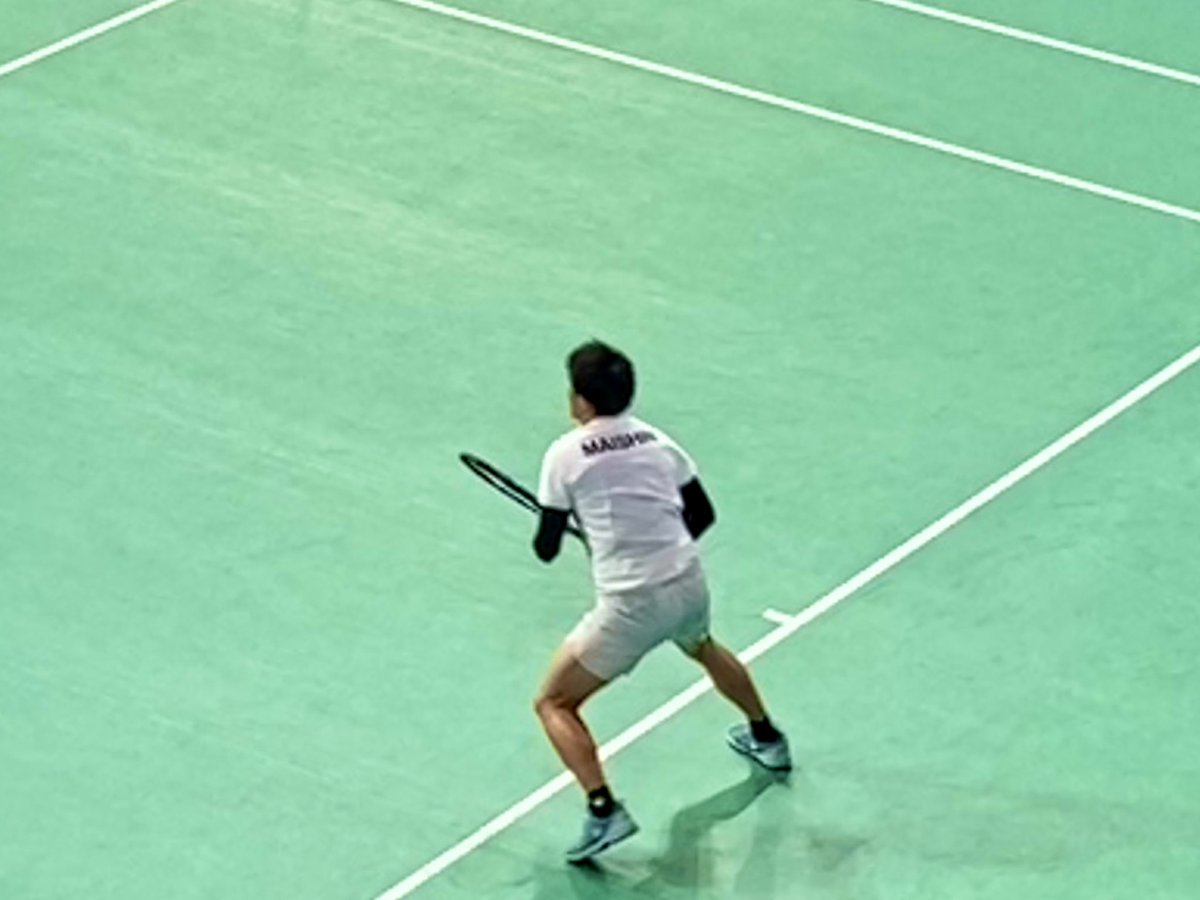 Mc35T4's tweet photo. ＃日本テニスリーグ
＃高橋勇人

勇人くんの試合を観てから
夜スクールの
シングルスレッスンへ

そしたら、コーチが
(๑⊙ლ⊙)
どーしたんすか！
今日イイじゃないですか！
と驚いてた

プロの試合を観た後は
必ず調子良くなる

プロはフォームが美しくて
観てるだけで無意識に
多少修正されるみたい https://t.co/M4oOYJew4g
