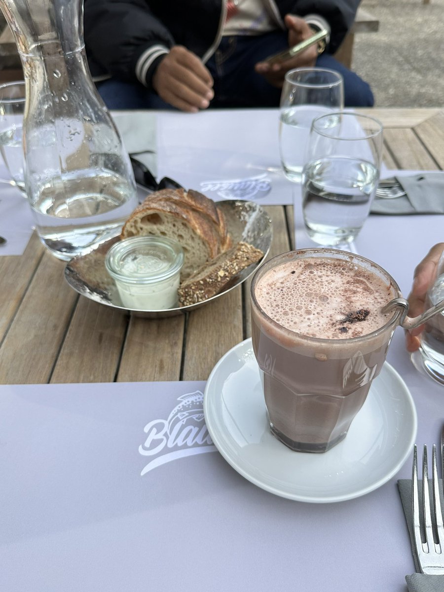 Qstnaadi's tweet photo. A 500myr meal………….switzerland cantik tapi make sure bawa duit banyak oke shsjksk https://t.co/M8YXEGYU74
