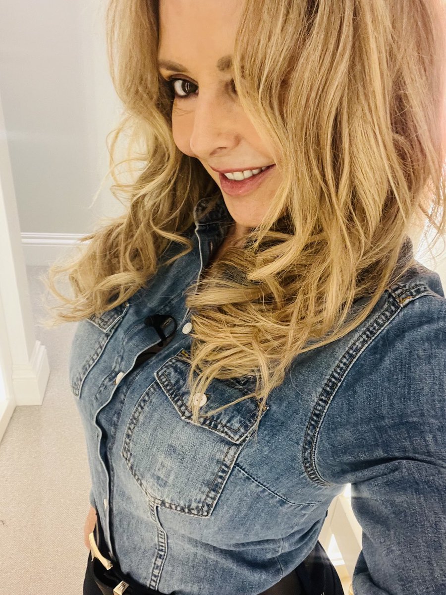 Carol Vorderman tweet media