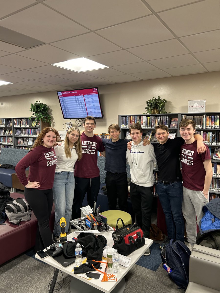 DrJohnGreenan's tweet photo. 1st LTHS Invitational Robotics Tournament!
#BestSelfBestWork
#TogetherWeSucceed
#BestTogether https://t.co/OfUb9ZByVF
