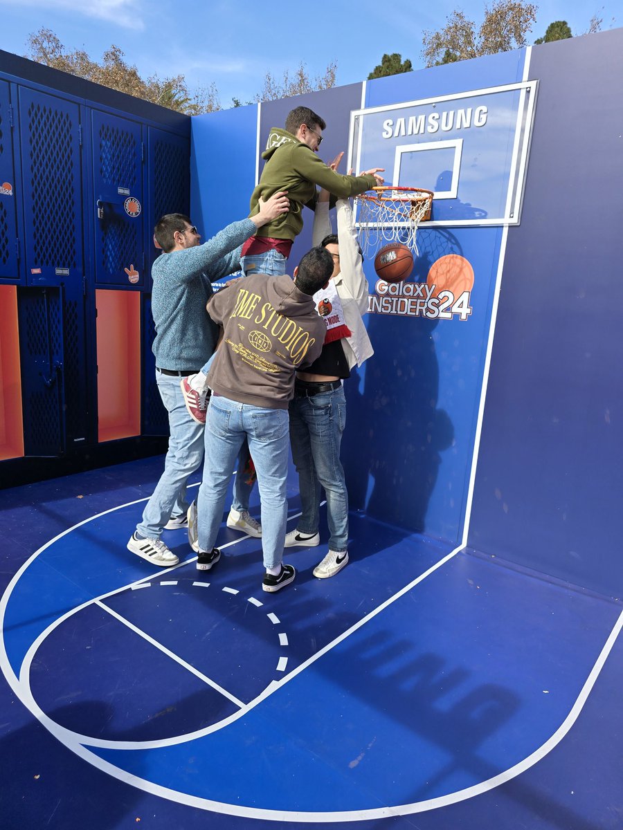 belchi_7's tweet photo. #GalaxyInsidersS24
#CopaACB https://t.co/1qB1OyRJNn