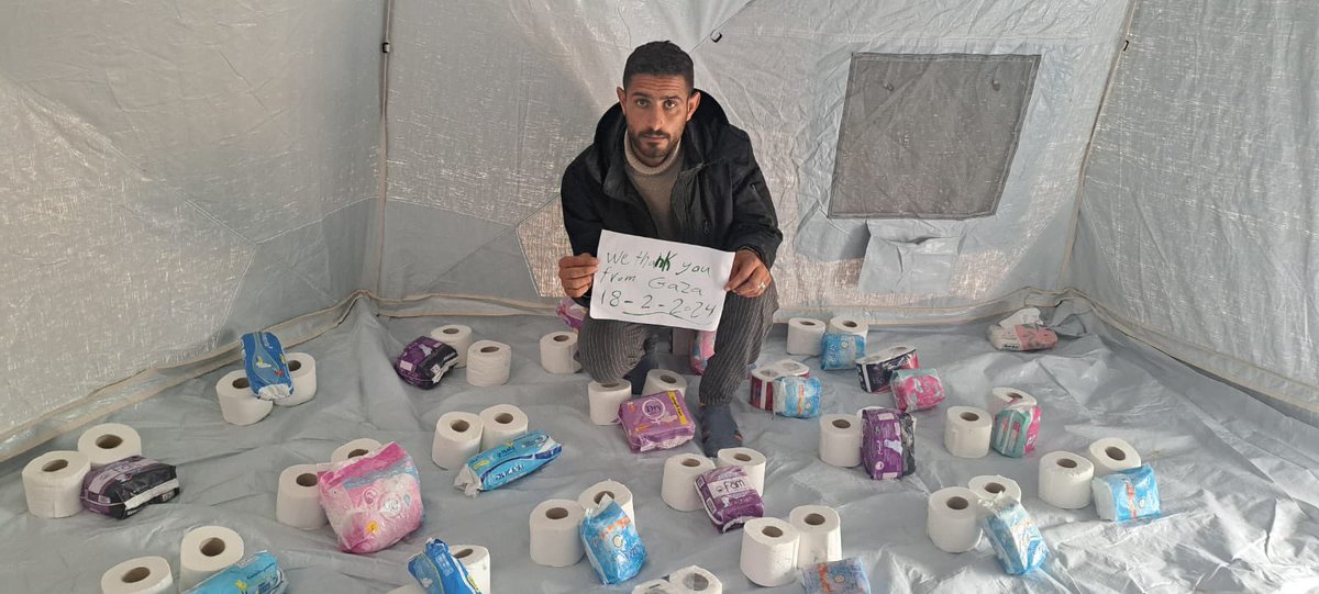 GazaDirectAid's tweet photo. Personal and feminine hygiene products have been distributed @rida_ehab https://t.co/74edCvocfp