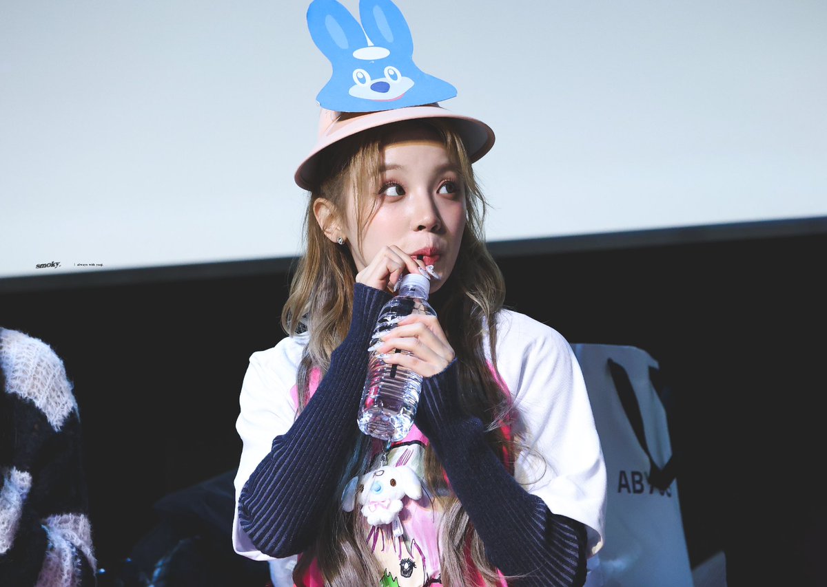 23smokyv's tweet photo. 20240217

#宋雨琦 #우기 #YUQI https://t.co/gYWtcoq9VX