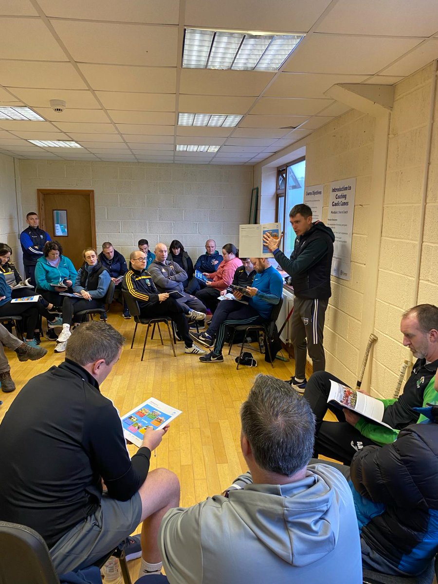 WaterfordGAACG's tweet photo. We had just under 30 coaches who attended the first ICGG course, great engagement & enthusiasm from all of them, plenty of fun and networking also, looking forward to returning next weekend, thanks to all involved ๐๐ @west_waterford @EastDeiseGAA @darrybunne @MunsterGAA #GAA https://t.co/lwE4vCF6Uk