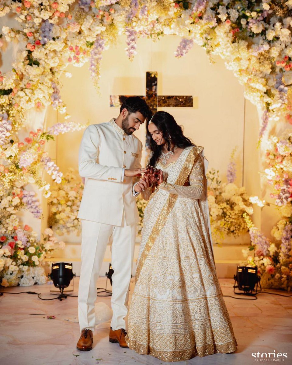 Andhra Pradesh Congress chief YS Sharmila's son Raja Reddy gets married to  Priya, their wedding video and photos. #YSSharmila #RajaPriya, image size:960x1200