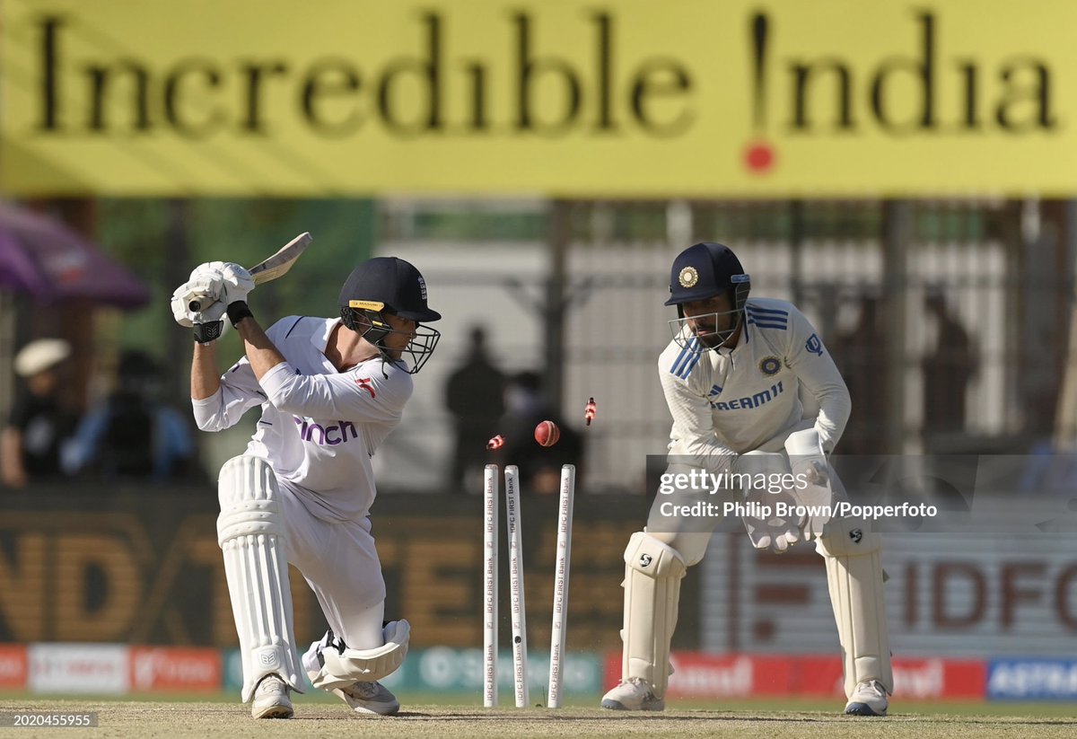dudleyplatypus's tweet image. So the third Test is over. 

Here&apos;s my photo of Tom Hartley being bowled by Ravichandran Ashwin at Rajkot. The ninth man out for England.

For many more cricket images make sure you follow @dudleyplatypus over on Instagram. 

Thanks very much.
Reposts are really welcomed.