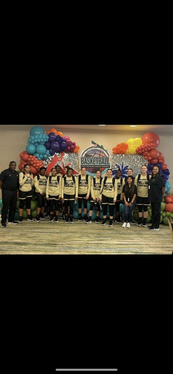 shyshyque1's tweet photo. Thank you to players, coaches, and the community for making this 1 season feel like 4. Thank you for helping me accomplish so many goals. Thank u for seeing my worth. I really enjoyed this season and wouldn’t want to do it with anybody else. LEO❤️ @BHSAth1etics @Blacksburg_Roar https://t.co/EB5WoEQLcJ