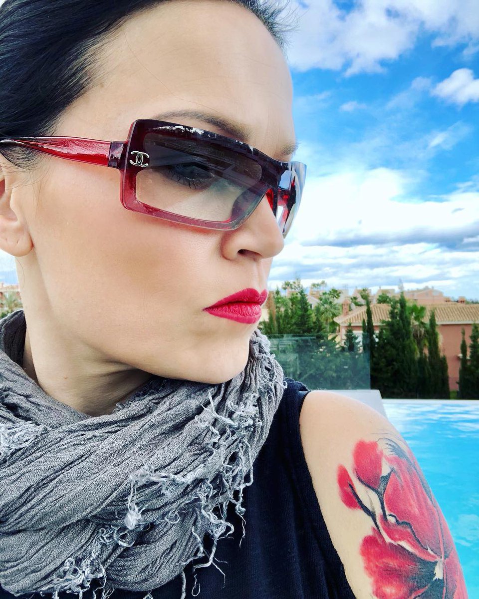 TarjaFrance's tweet photo. J’espère que vous avez tous passé un bon week-end! Prêts pour une nouvelle semaine? 😊
Hope you all had a good weekend! Ready for the new week? 😊 #readytorockit
📸 @tarjaofficial (2018)
#tarja #TarjaTurunen https://t.co/eIdfHUziuL