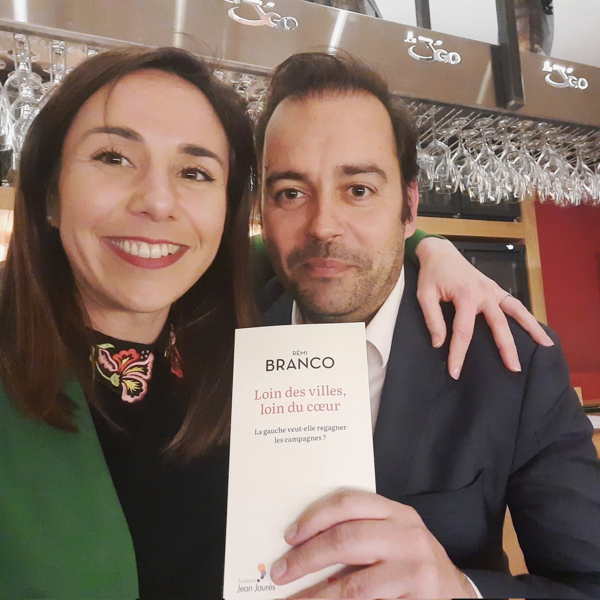 Une des joies du #Dimanche c'est de prendre le temps de lire autre chose que des mails ! A lire l'analyse  juste et éclairante de <a href="/remi_branco/">Rémi Branco</a> sur le sentiment de déclassement, de désespérance et de déconsideration du monde rural auquel la Gauche n'apporte que peu de réponses.