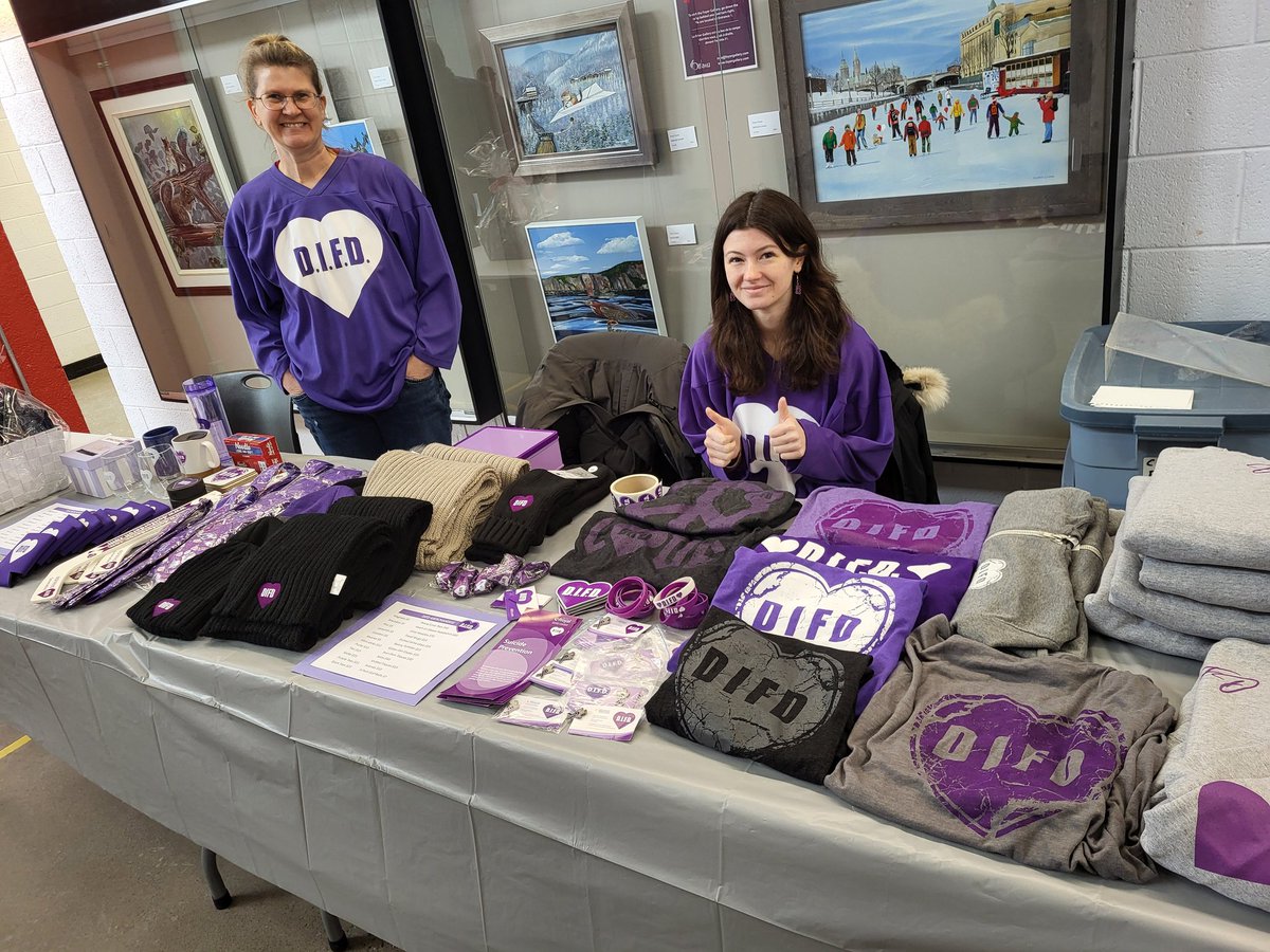 Nepeanraiders's tweet photo. The DIFD table is all set up outside Steve Yzerman Arena! Come on by and pick up some merch to support an amazing local organization!
Our coaching staff is already all decked out for the occasion! ๐
๐ #DoItForDaron ๐ https://t.co/XSCb9fv15c