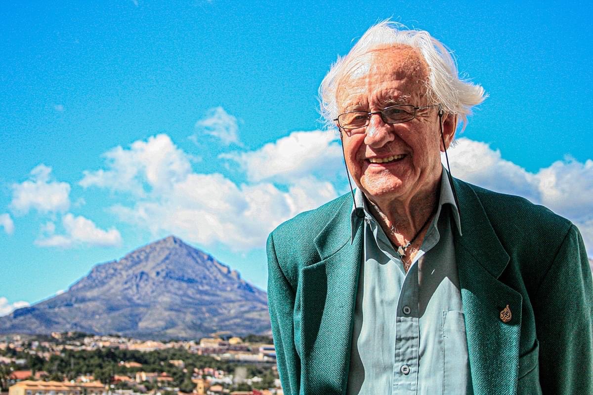 keesvdveer's tweet photo. The founder of Peace Research, my inspiring teacher, mentor, promotor, colleague and dear friend Professor Johan Galtung, died on February 17, 2024. May he rest in peace. ❤️ https://t.co/tsb90eKRHB