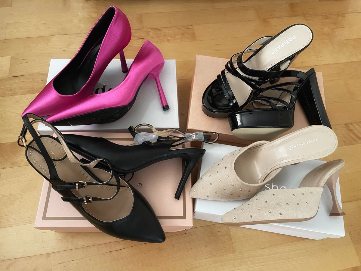 Thank you to my Spit Slave for all of these lovely new shoes. Which pair should I try on first?
#footfetish #shoefetish #heelslover #highheels #highheelsfetish #heelsfetish #feetlover #findom #femdom #paypig #mules #trampling #stilettos #womensshoes #footdom #spitplay #spitfetish
