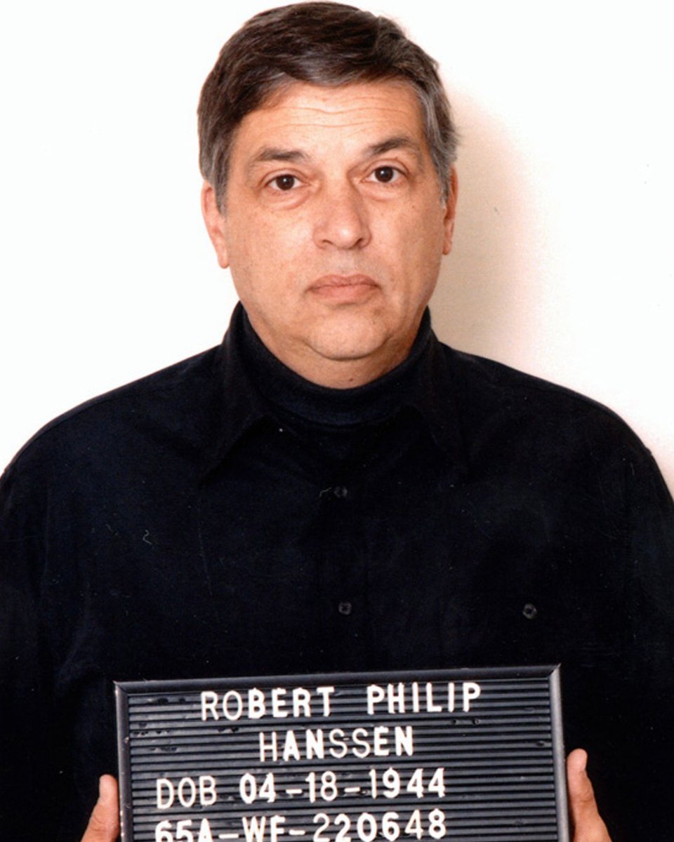 IntlSpyMuseum's tweet image. Today in #SpyHistory: FBI agent Robert Hanssen, one of the most damaging spies in U.S. history, is arrested for selling classified intelligence secrets to Russia, 2001. 

He was sentenced to fifteen life terms without parole, and was incarcerated until his death in 2023.