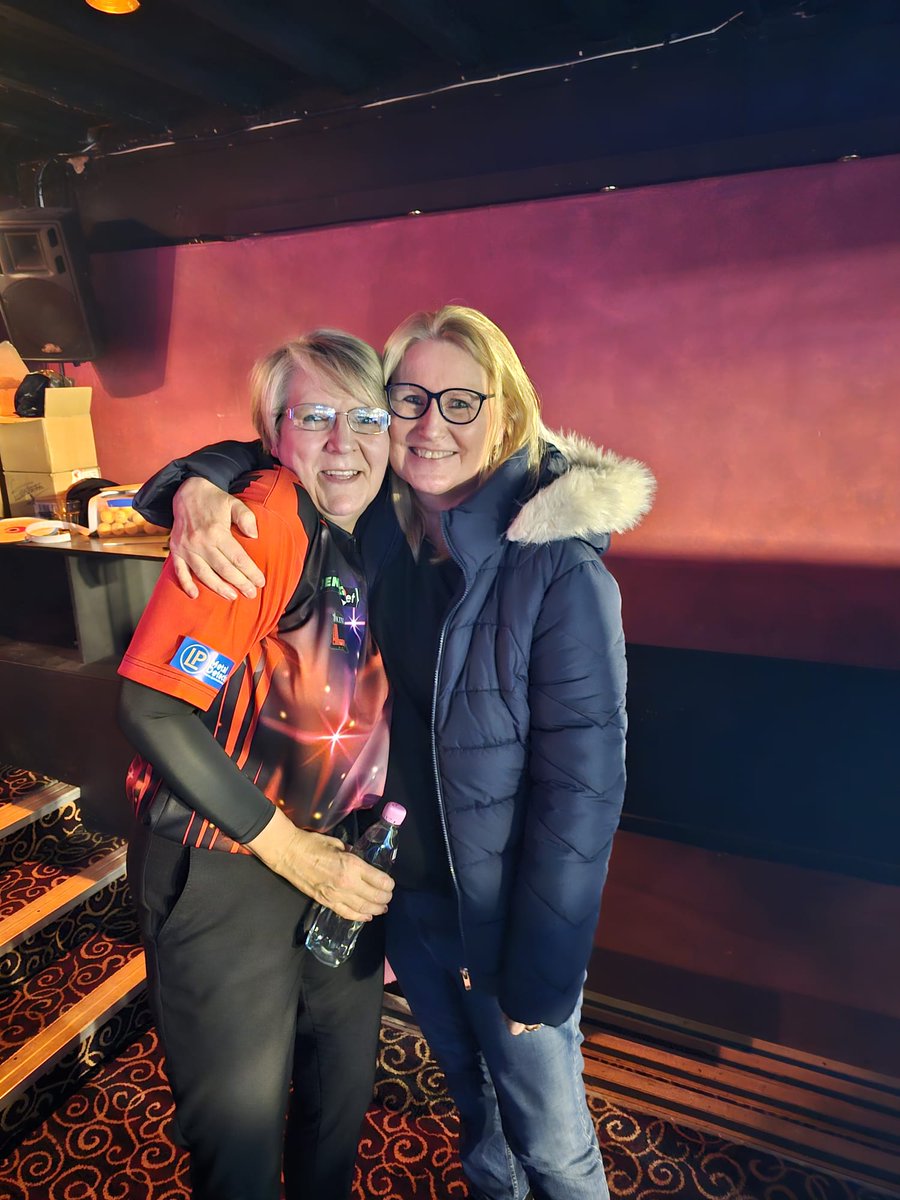 From one Champ to another 🏆 14 World titles between @LisaAshton180 and @trinagoldengirl. Is Lisa about to make that 15? 👀