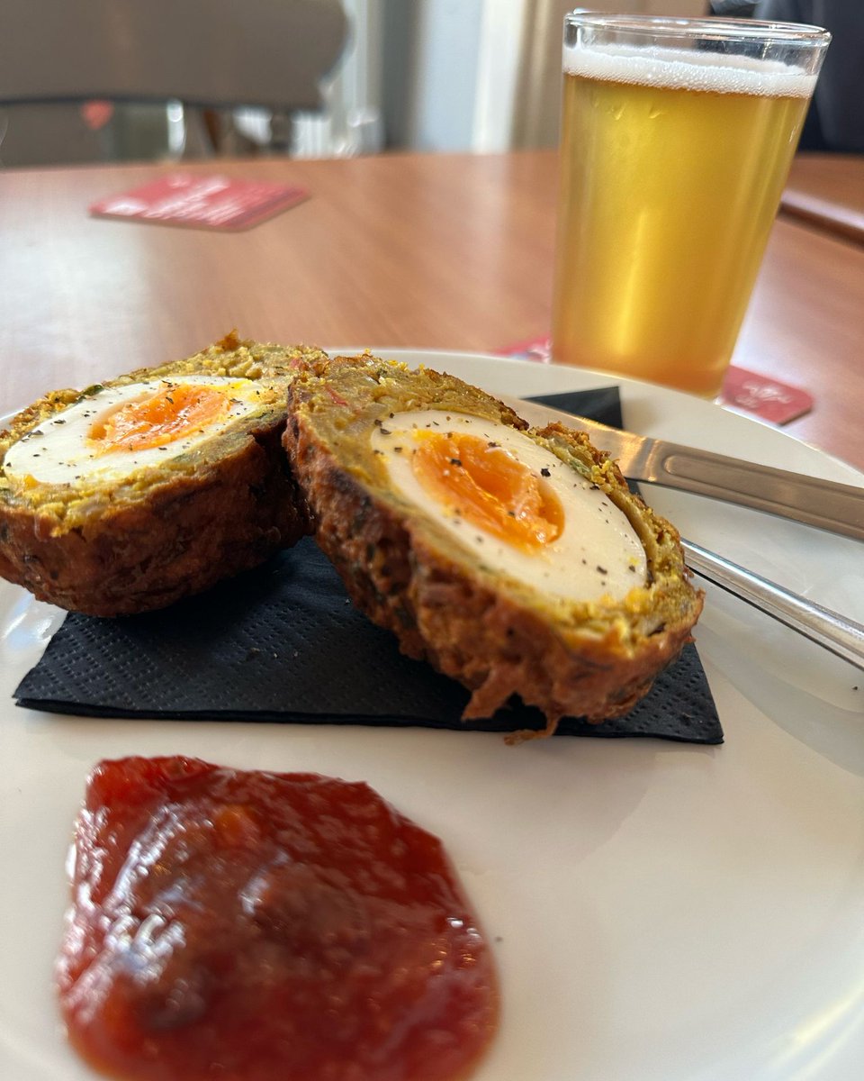 Sunday afternoon treat when Lee brings in homemade scotched eggs. Lush with a new batch of socks and Sandals .. #taproom #newportwales #weirddadbrewery #freshbeers #wales #brewery #beerlover #beerme #craftbeer #craftbeeruk #beerstagram #craftcans #beer #instabeer #supportlocal