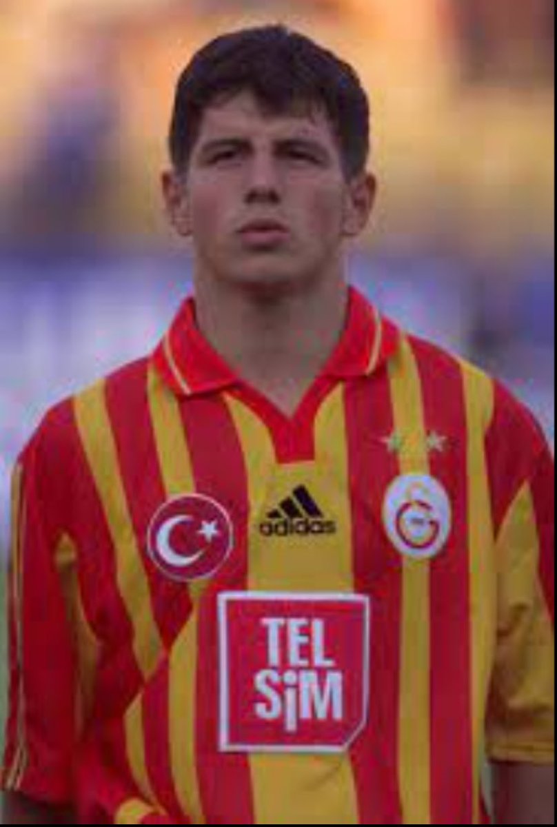 FBOwner_'s tweet photo. Fenerbahçe'nin tek efsanesi Volkan Demirel'dir. #AGvsGS https://t.co/stiRHjVvLq