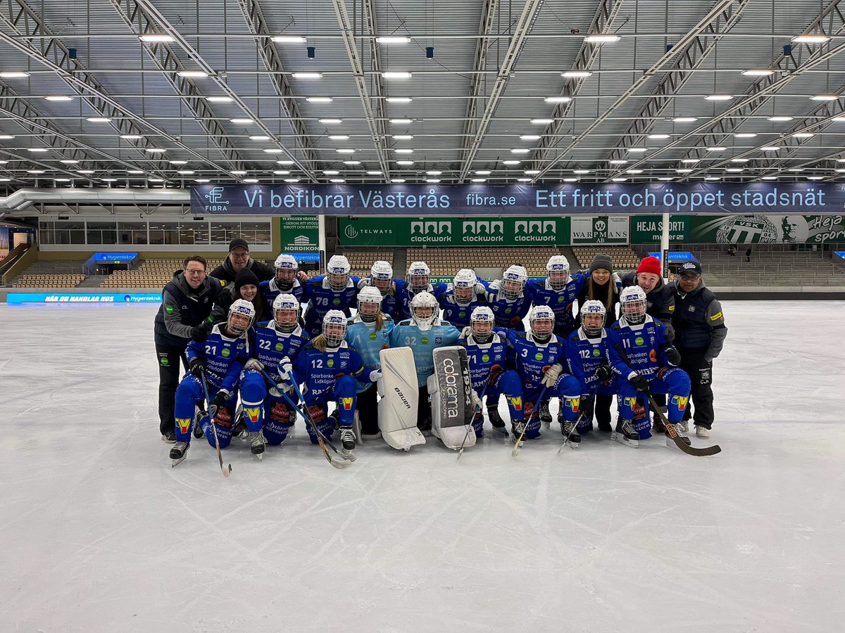 Här är seriesegrarna! 🌟 15 raka segrar, 166 gjorda och 13 insläppta mål 💙