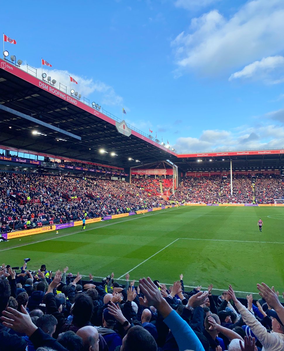 Samuel Murray tweet media