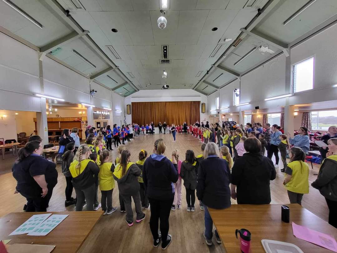 Girlguiding Swadlincote held a district thinking day event today, where each unit led a craft based on a different county from around the world! 🌍 We all renewed our promise and Lyn Barlow was presented her Chief commissioner award! <a href="/Girlguiding/">Girlguiding</a> <a href="/GirlguidingMids/">Girlguiding Midlands</a> <a href="/GuidingDerbys/">Girlguiding Derbyshire</a>